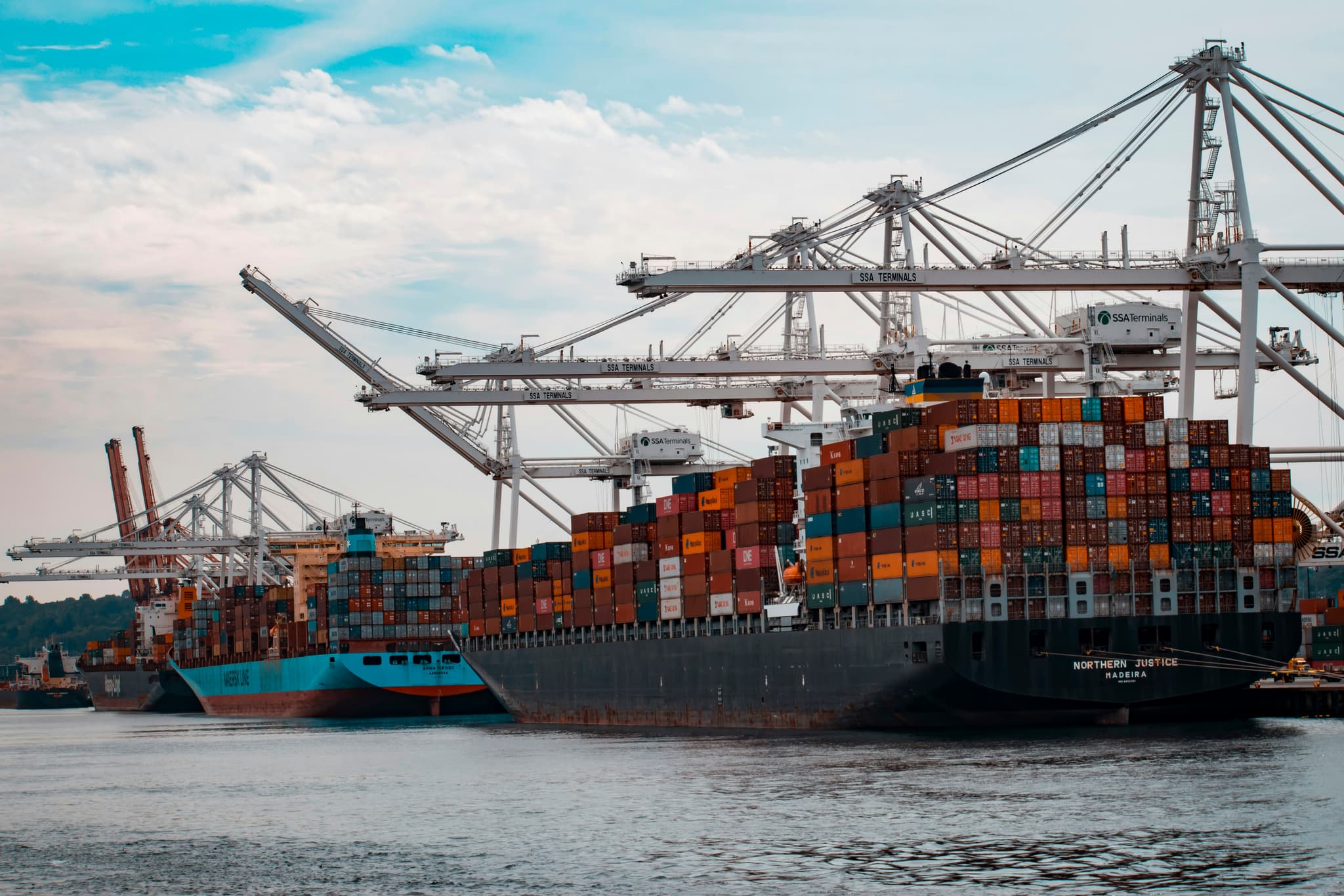 Exportações do agronegócio em 2026: análise técnica de mercado,
logística e abastecimento